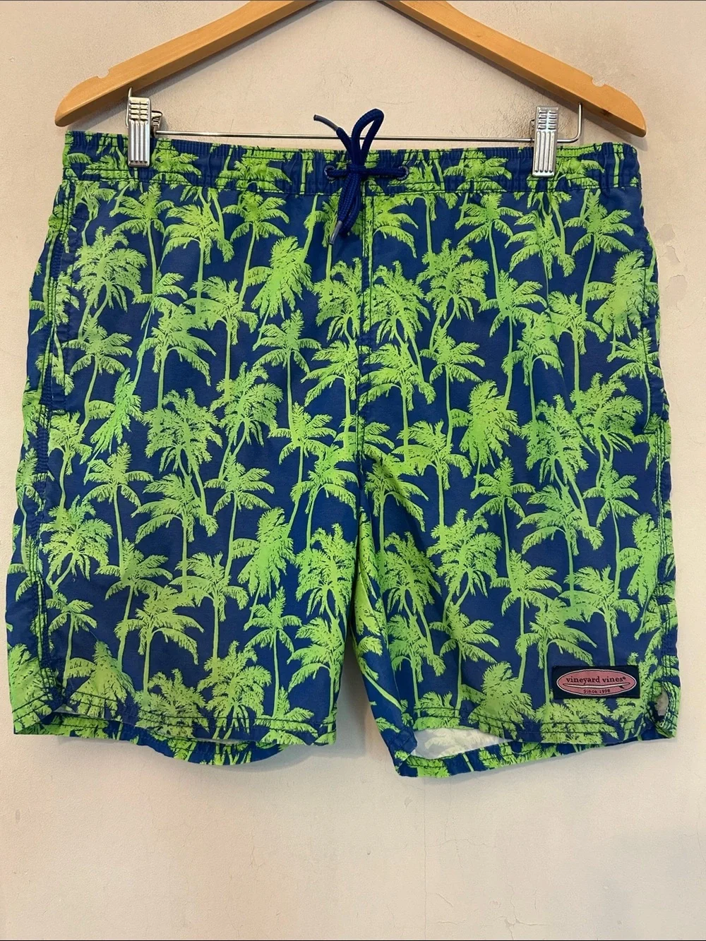 Vineyard Vines Navy & Lime Palm Print Swim Trunks Size XS EUC